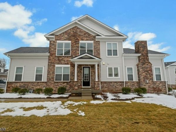 12 Stone Ct, Morris, NJ 07960