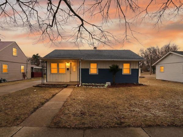 1406 S Grant Avenue, Janesville, WI 53546