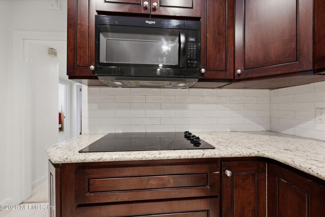 4155 London Road, Jacksonville, FL 32207 Photo