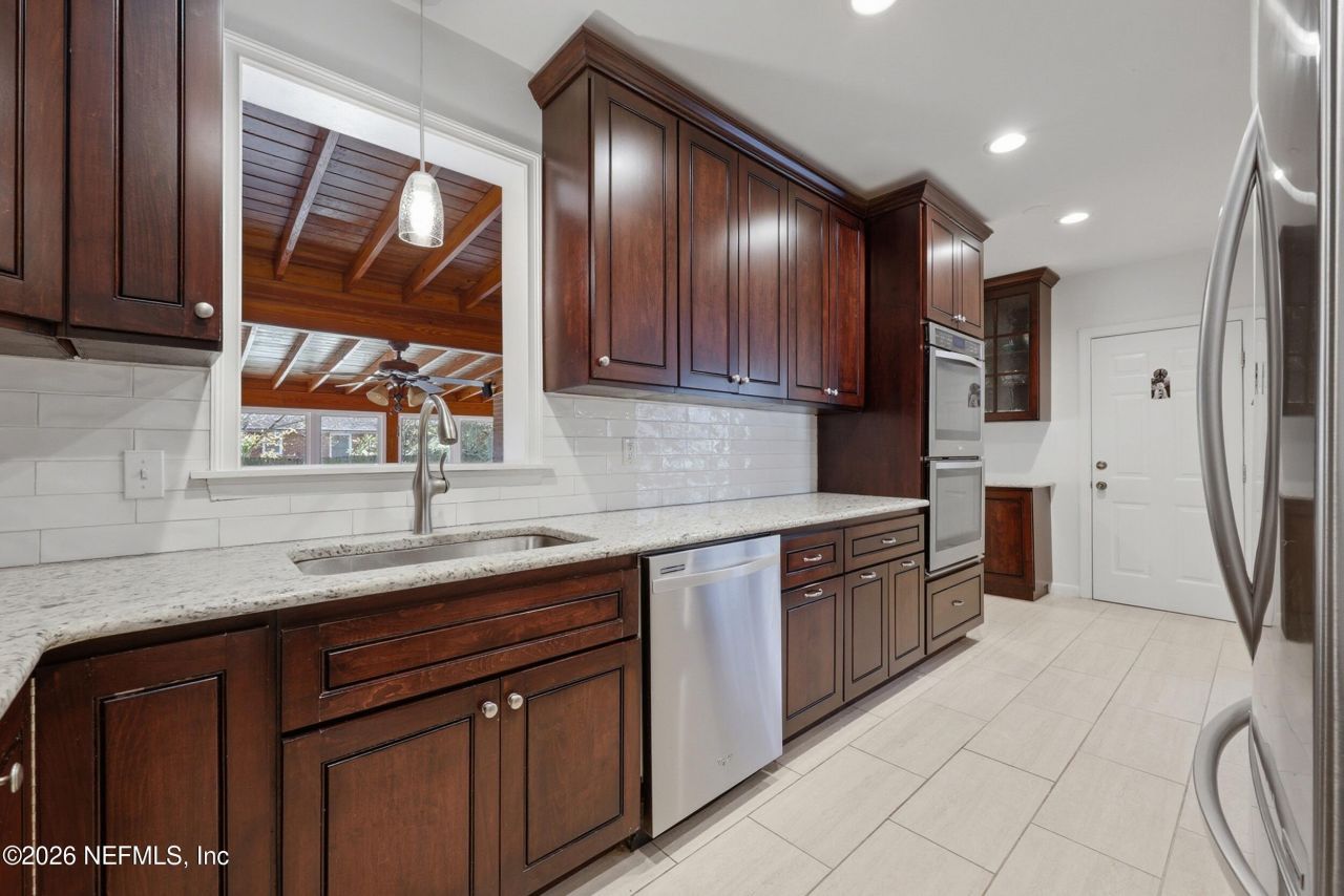 4155 London Road, Jacksonville, FL 32207 Photo