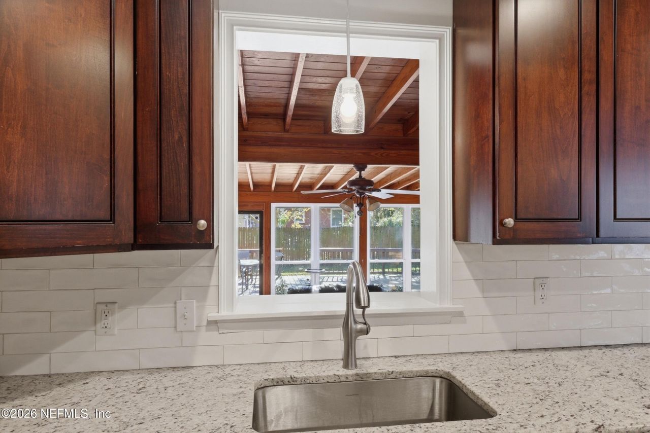 4155 London Road, Jacksonville, FL 32207 Photo