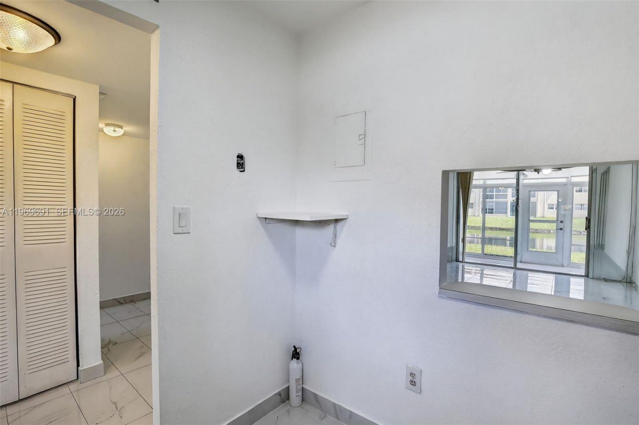 8951 Sunrise Lakes Blvd , Unit 105, Sunrise, FL 33322 Photo