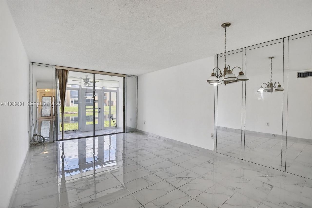 8951 Sunrise Lakes Blvd , Unit 105, Sunrise, FL 33322 Photo