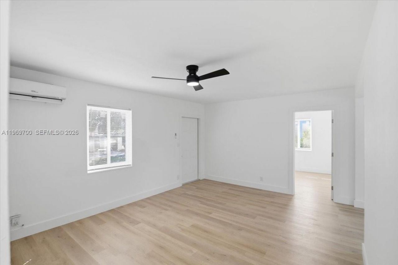 931 Chateau Park Dr , Fort Lauderdale, FL 33311 Photo