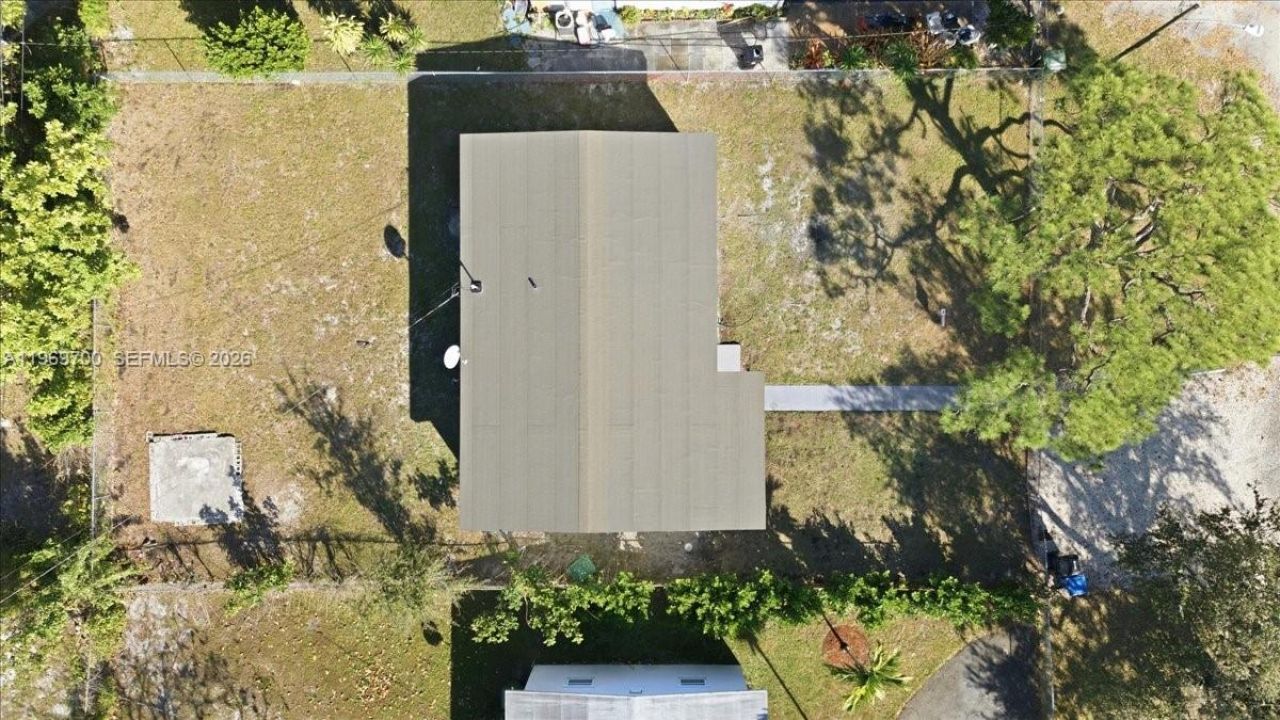 931 Chateau Park Dr , Fort Lauderdale, FL 33311 Photo