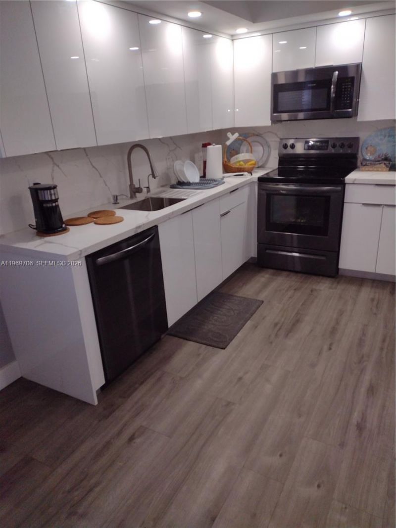 701 SW 128th Ave, Unit 401F, Pembroke Pines, FL 33027 Photo