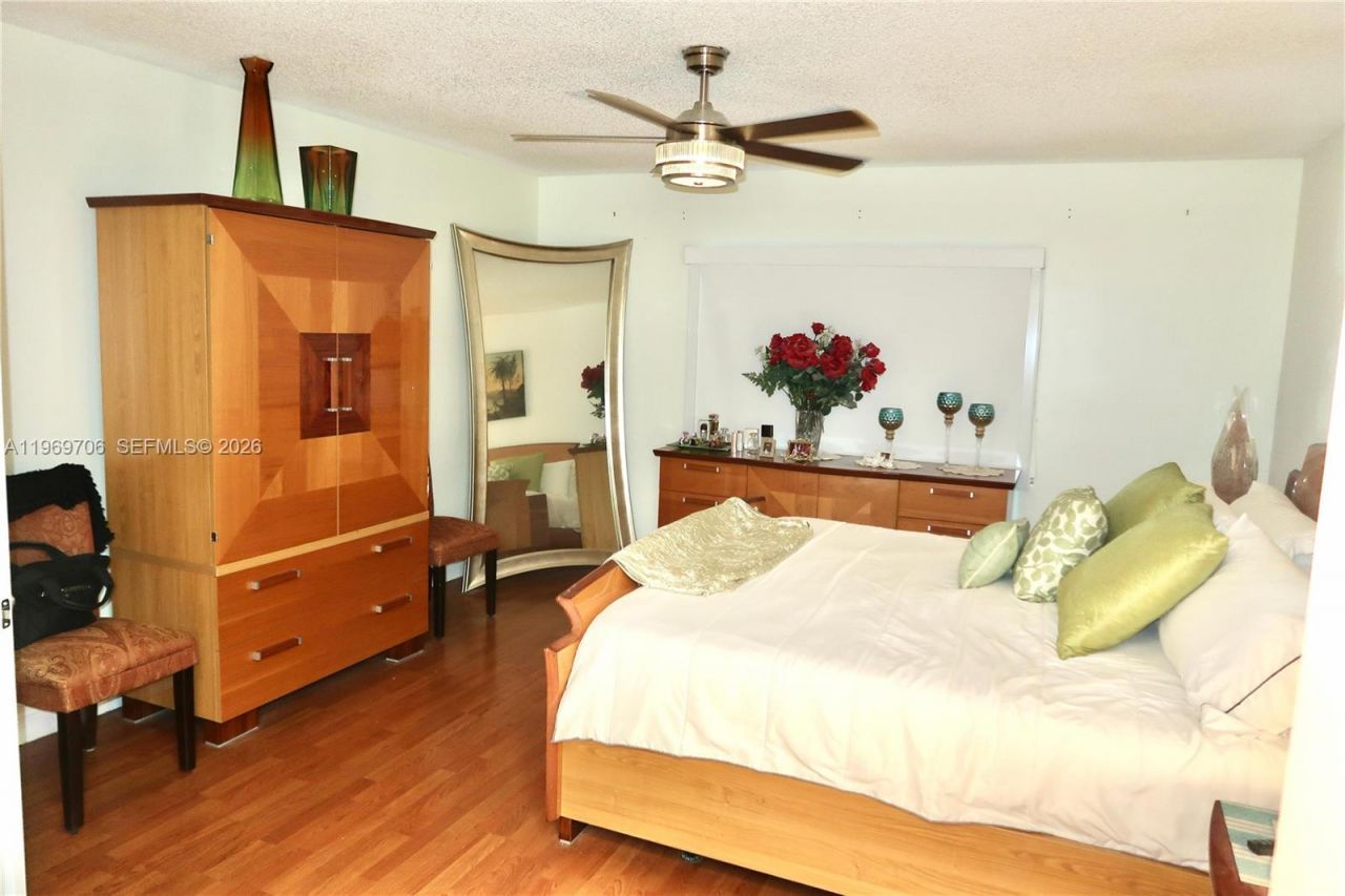 701 SW 128th Ave, Unit 401F, Pembroke Pines, FL 33027 Photo