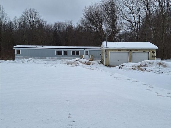 239 County Route 8, Fulton, NY 13069