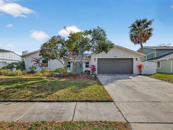 4705 FOXSHIRE CIRCLE, TAMPA, FL 33624