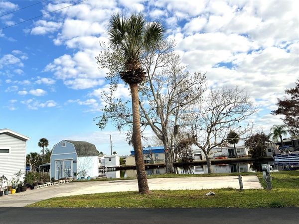 1305 PINE ISLAND DRIVE N, ST CLOUD, FL 34771