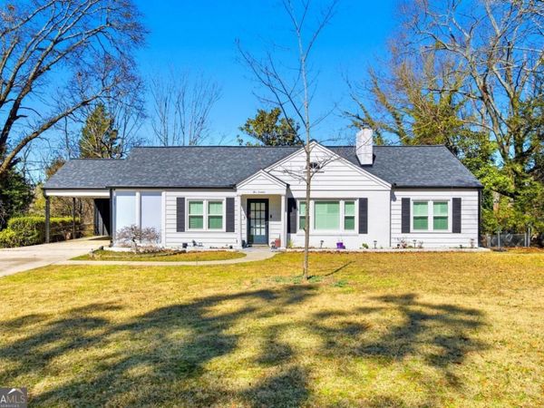 516 Stillwood Drive, Gainesville, GA 30501