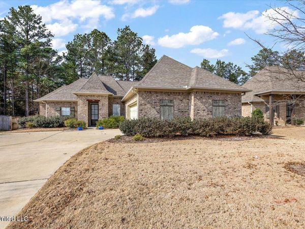 140 Hampton Ridge, Madison, MS 39110