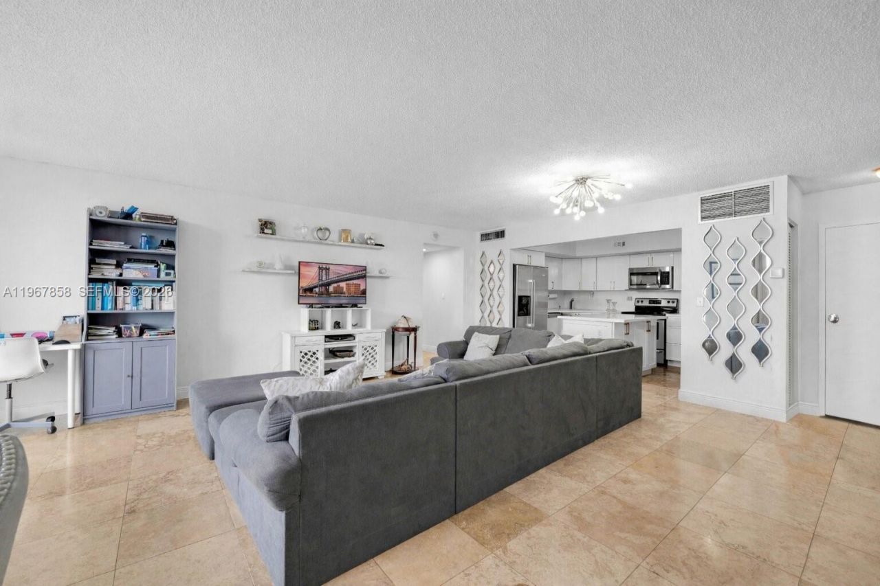 2150 Sans Souci Blvd , Unit B306, North Miami, FL 33181 Photo