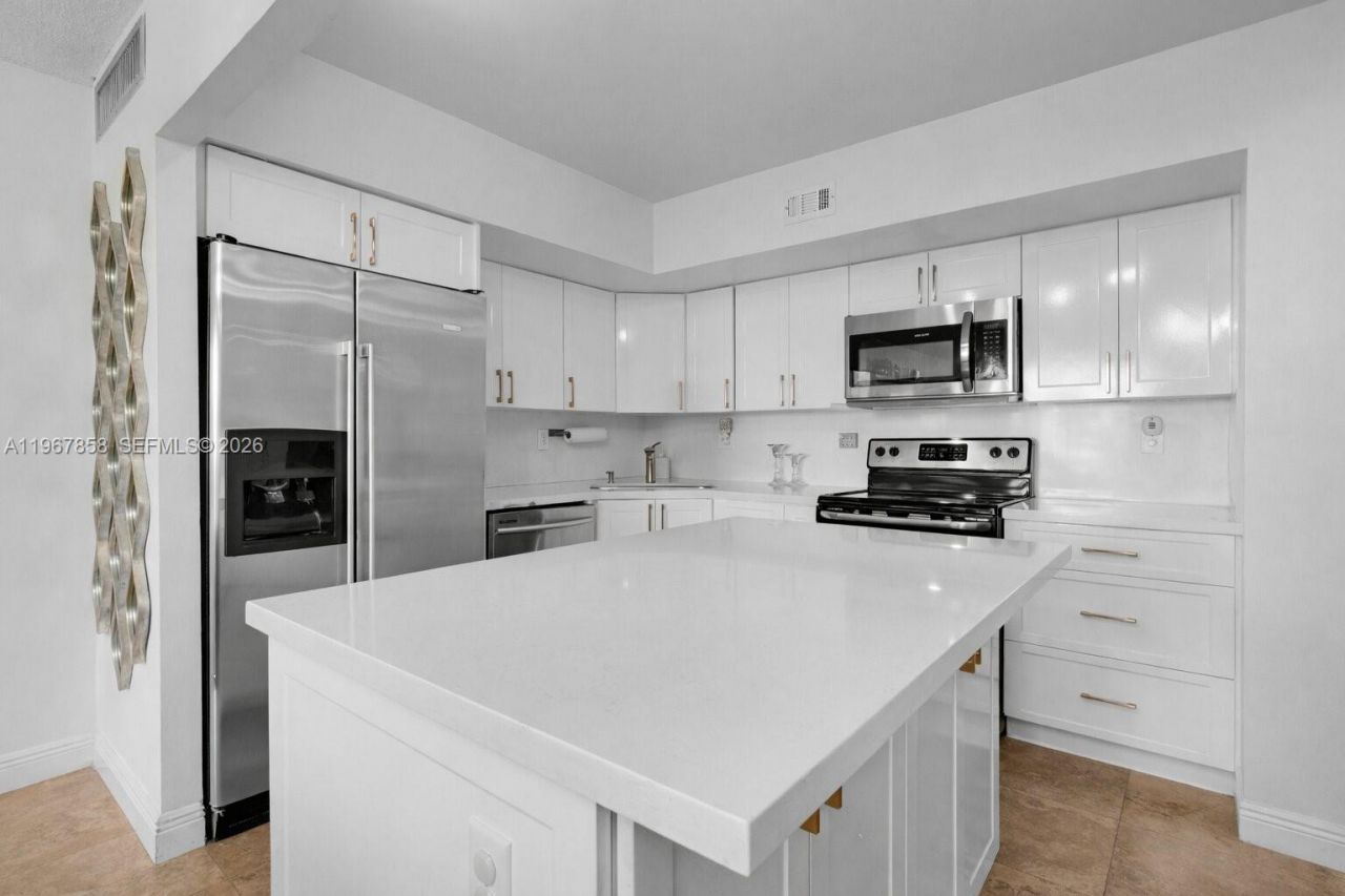 2150 Sans Souci Blvd , Unit B306, North Miami, FL 33181 Photo