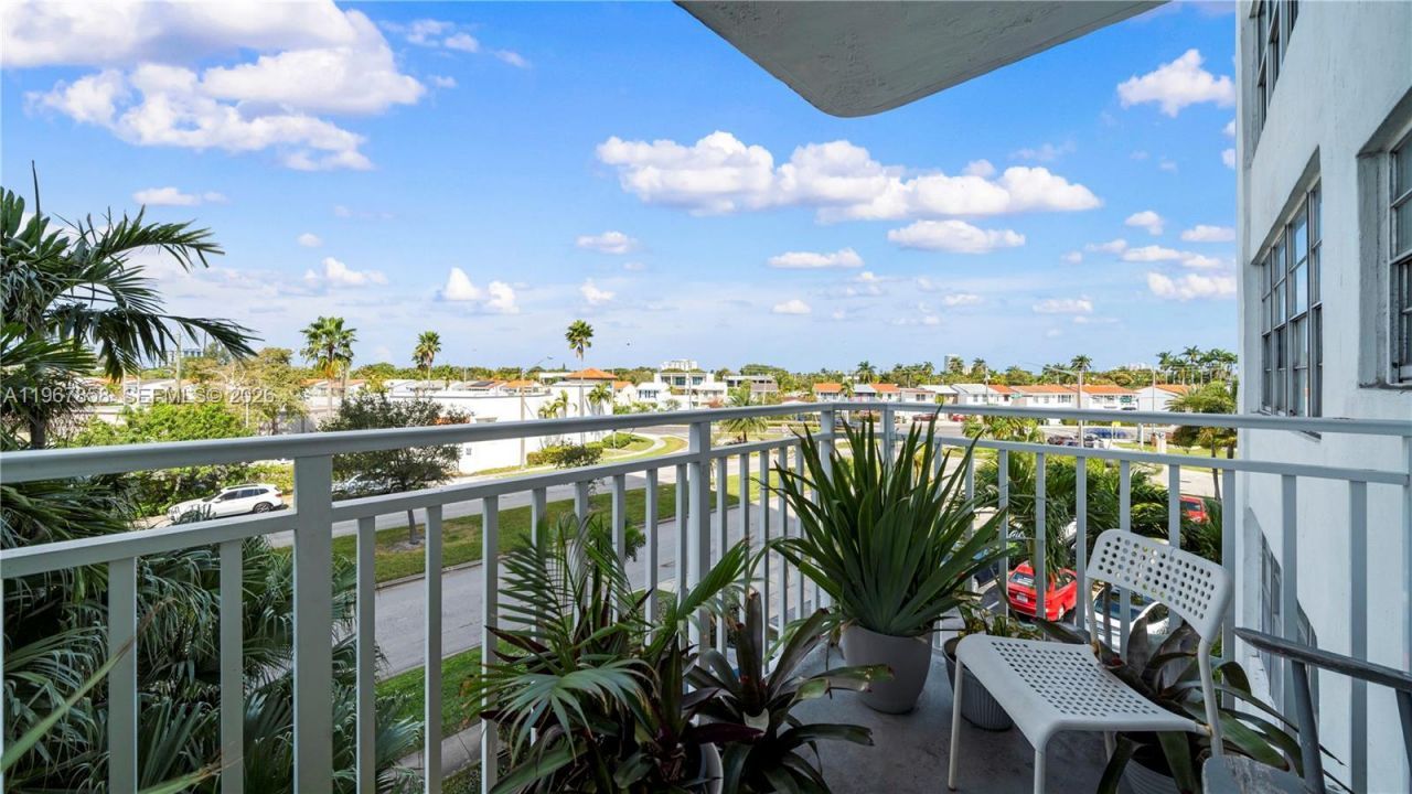 2150 Sans Souci Blvd , Unit B306, North Miami, FL 33181 Photo