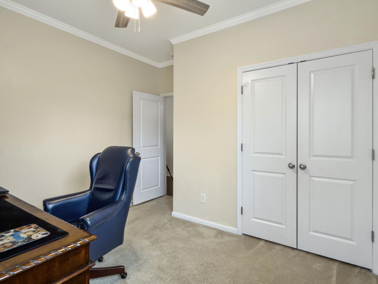 5000 Whitfield Court Photo 13