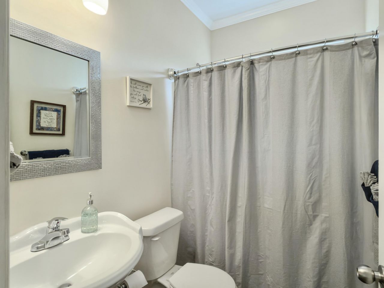 5000 Whitfield Court Photo 14