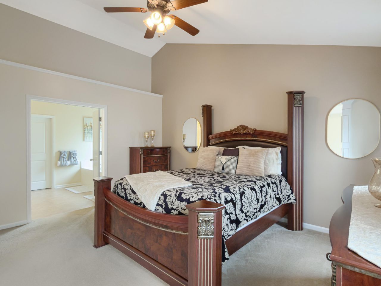 5000 Whitfield Court Photo 21