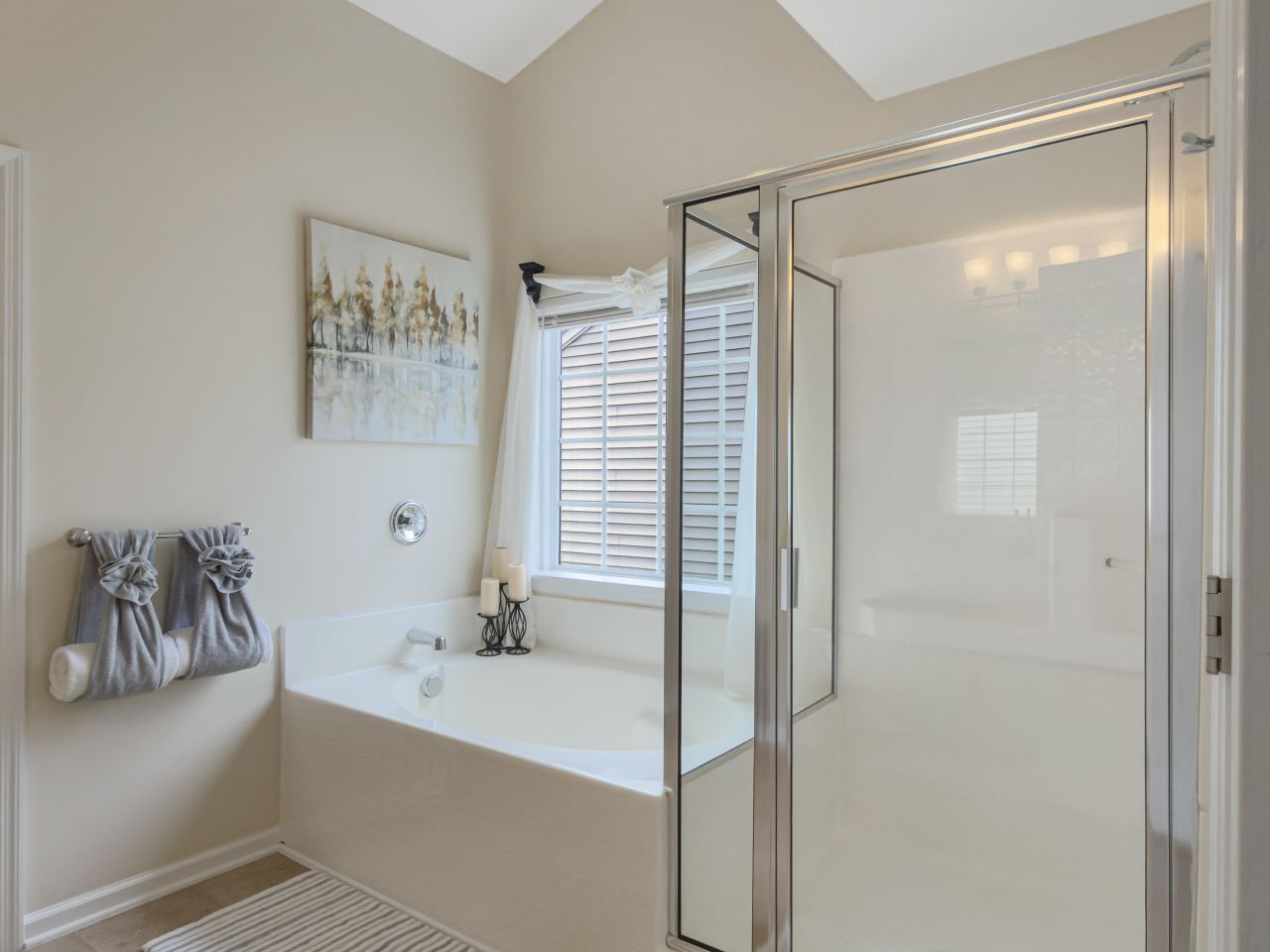 5000 Whitfield Court Photo 25