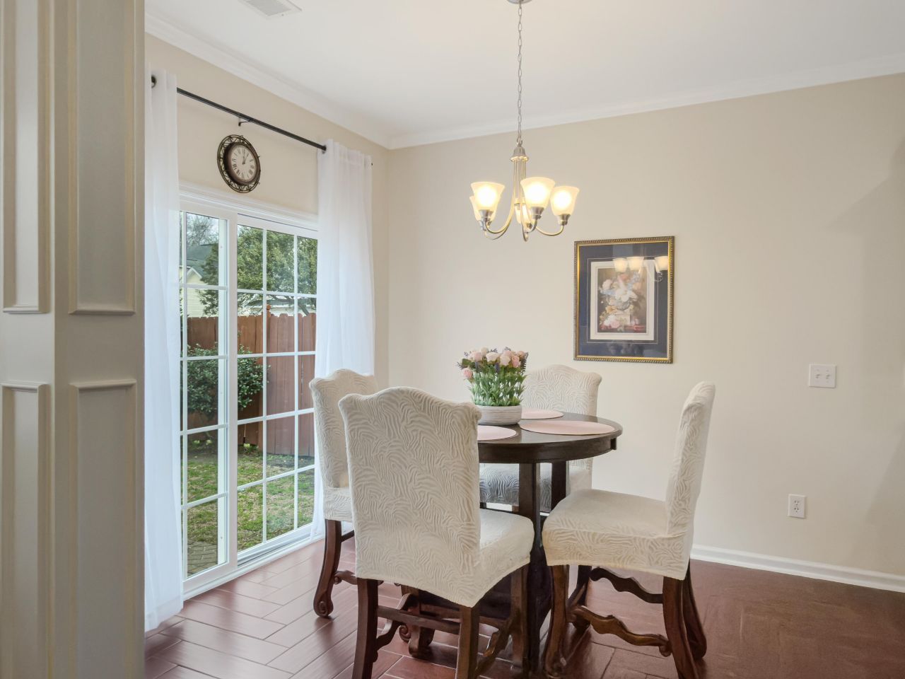 5000 Whitfield Court Photo 7