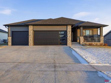 1539 W Avalanche Road, Lincoln, NE 68521