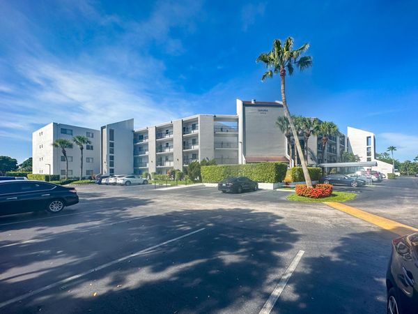 6850 10th Avenue N, Unit 206, Lake Worth, FL 33467