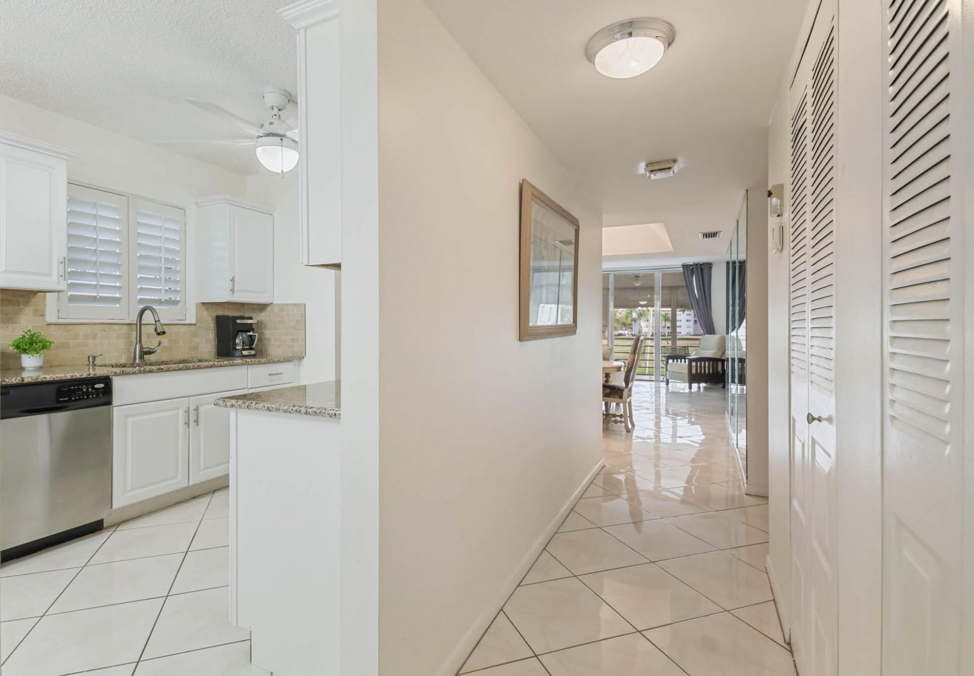 6850 10th Avenue N, Unit 206, Lake Worth, FL 33467 Photo