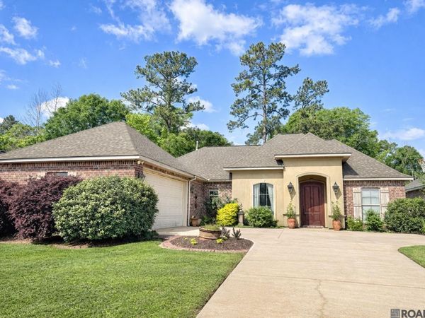 28049 Foxfire Ave, Walker, LA 70785