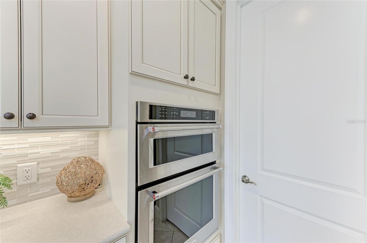 7110 Gradford Court, Bradenton, FL 34202 Photo