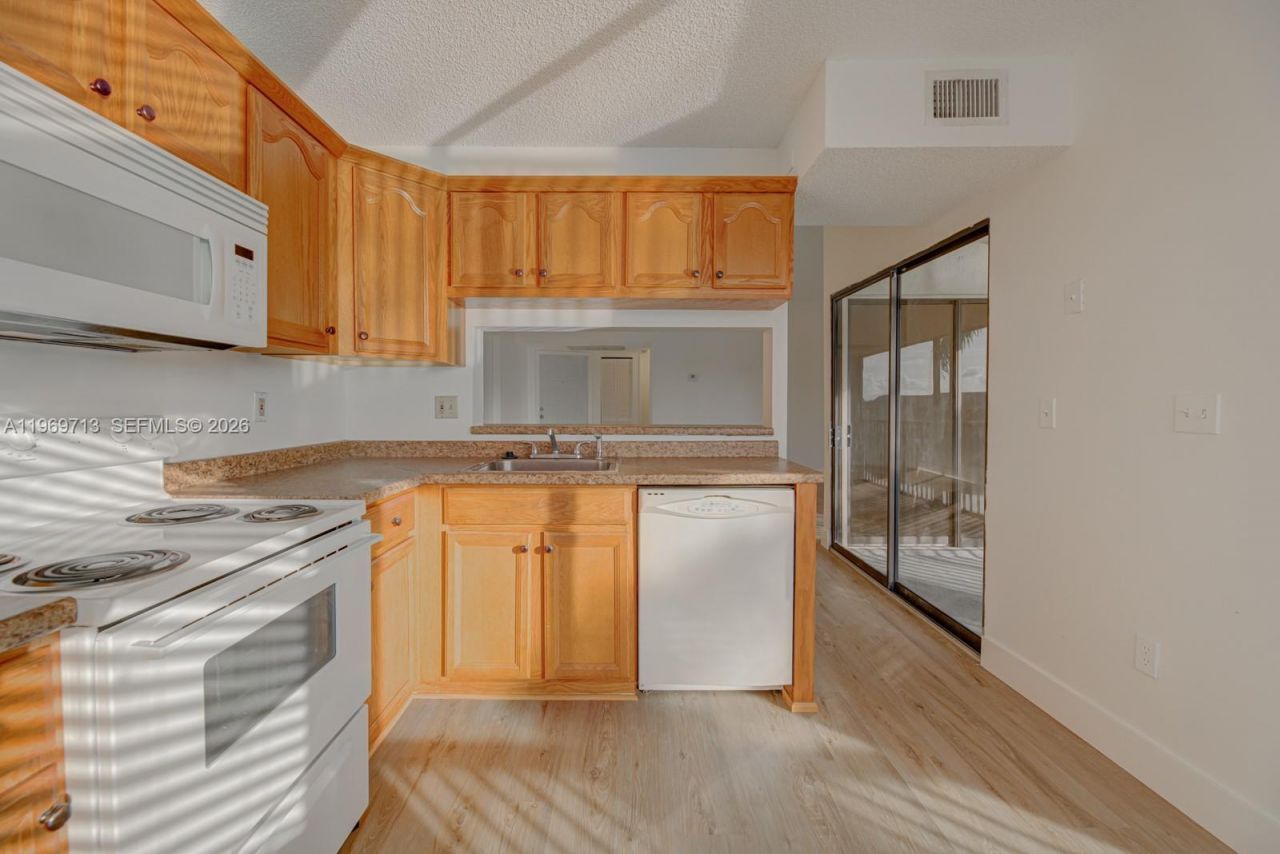 950 Constitution Dr , Unit 950H, Homestead, FL 33034 Photo