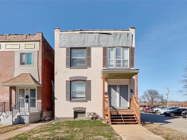 953 Catalpa Street , St Louis, MO 63112
