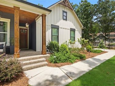 6014 Warpath Road, Flowery Branch, GA 30542