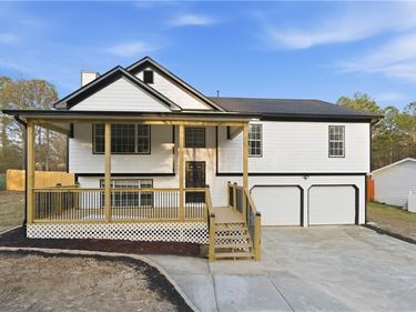 3363 Old Oaks Rd, Buford, GA 30519