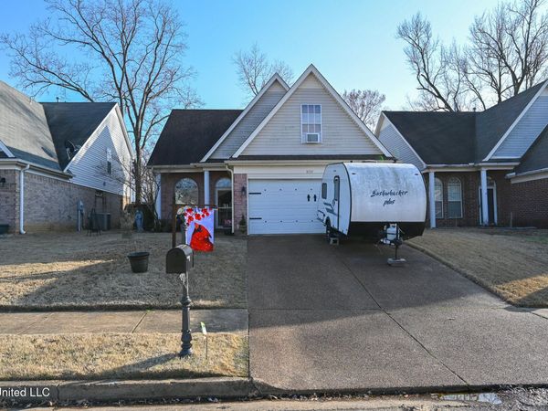9737 W Dogwood Court, Olive Branch, MS 38654