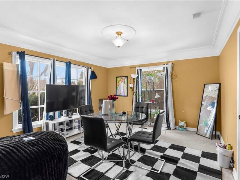 925 Colonial Drive, Youngstown, OH 44505 Photo 10