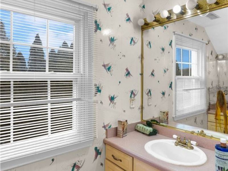 925 Colonial Drive, Youngstown, OH 44505 Photo 22