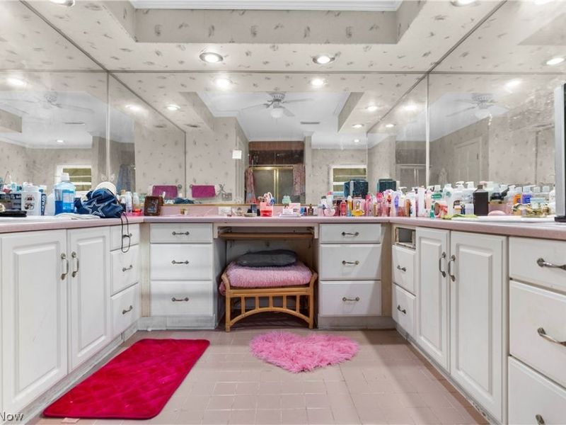 925 Colonial Drive, Youngstown, OH 44505 Photo 28