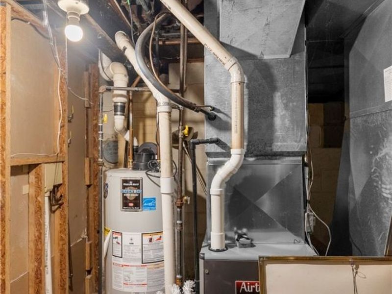 925 Colonial Drive, Youngstown, OH 44505 Photo 29