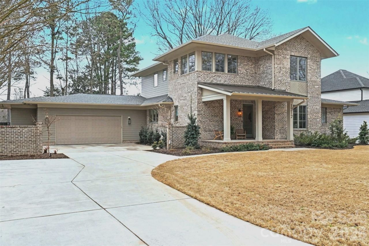 1312 Hazelhurst Avenue, Charlotte, NC 28211 Main Photo