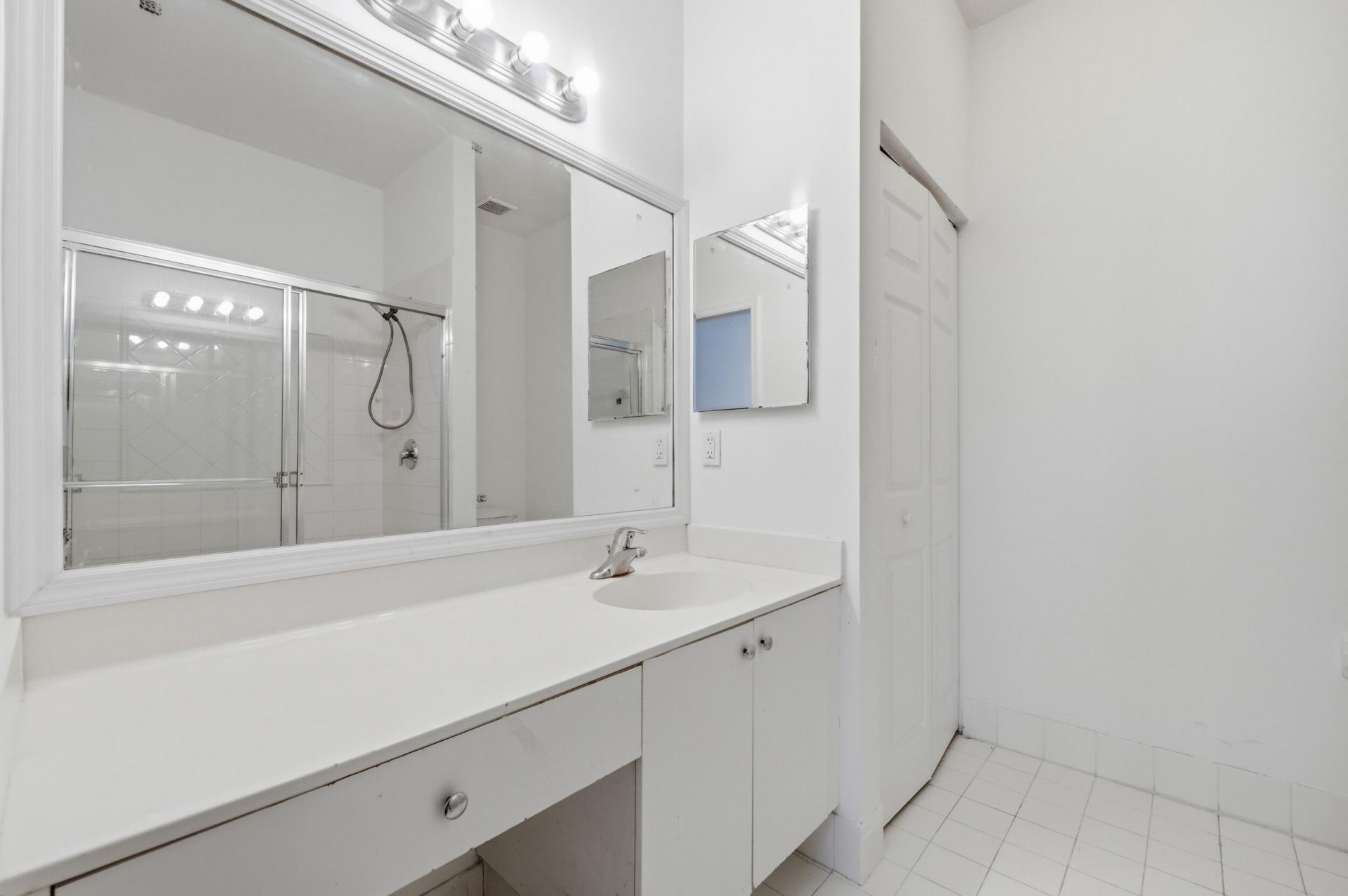 687 NW 42nd Avenue, Plantation, FL 33317 Photo