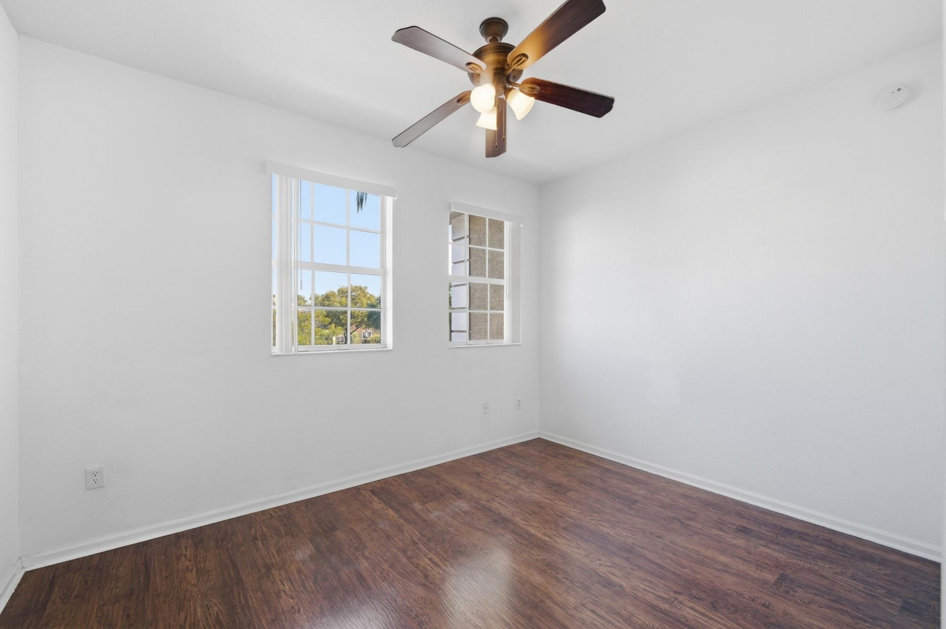 687 NW 42nd Avenue, Plantation, FL 33317 Photo