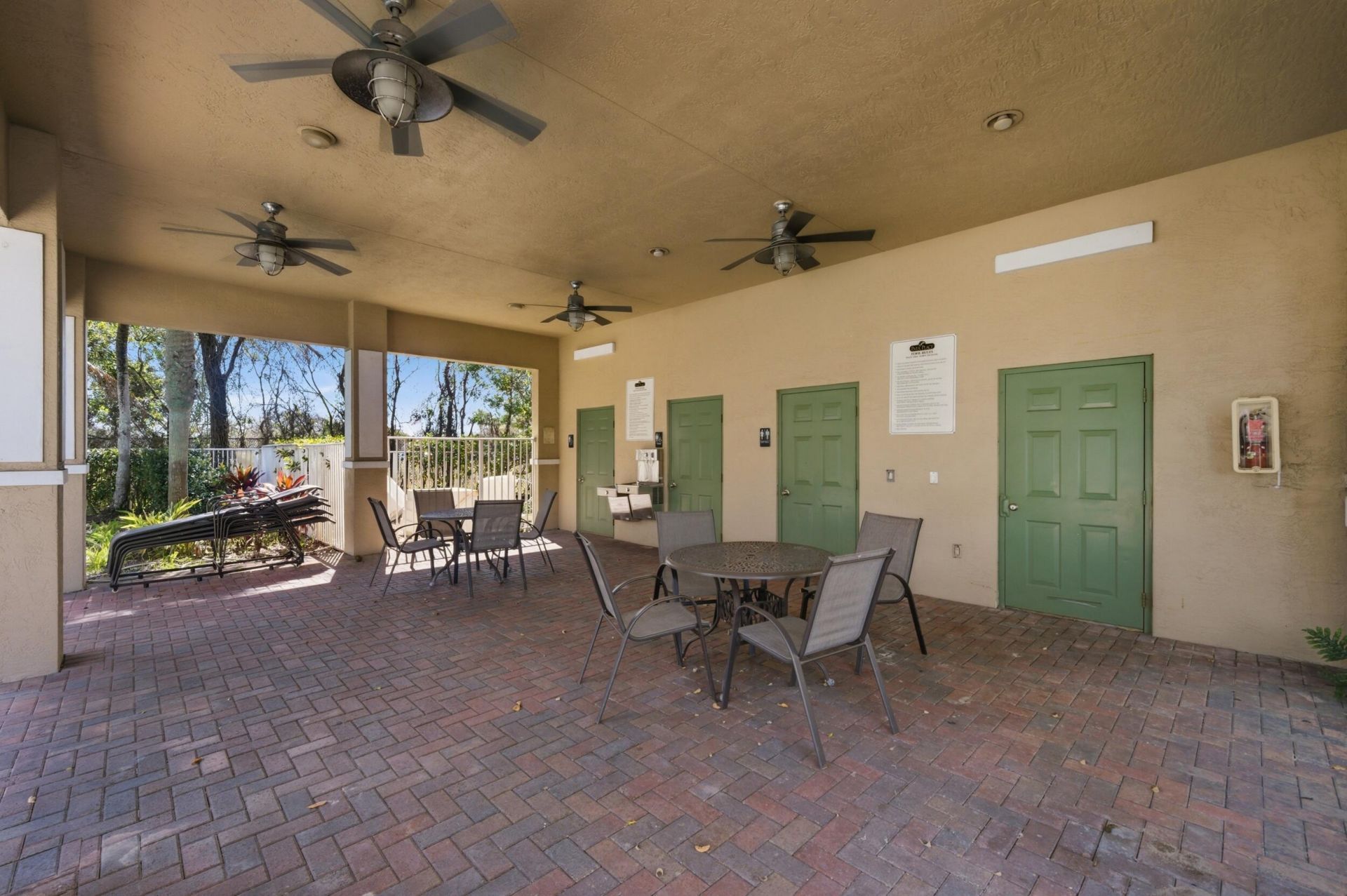 687 NW 42nd Avenue, Plantation, FL 33317 Photo