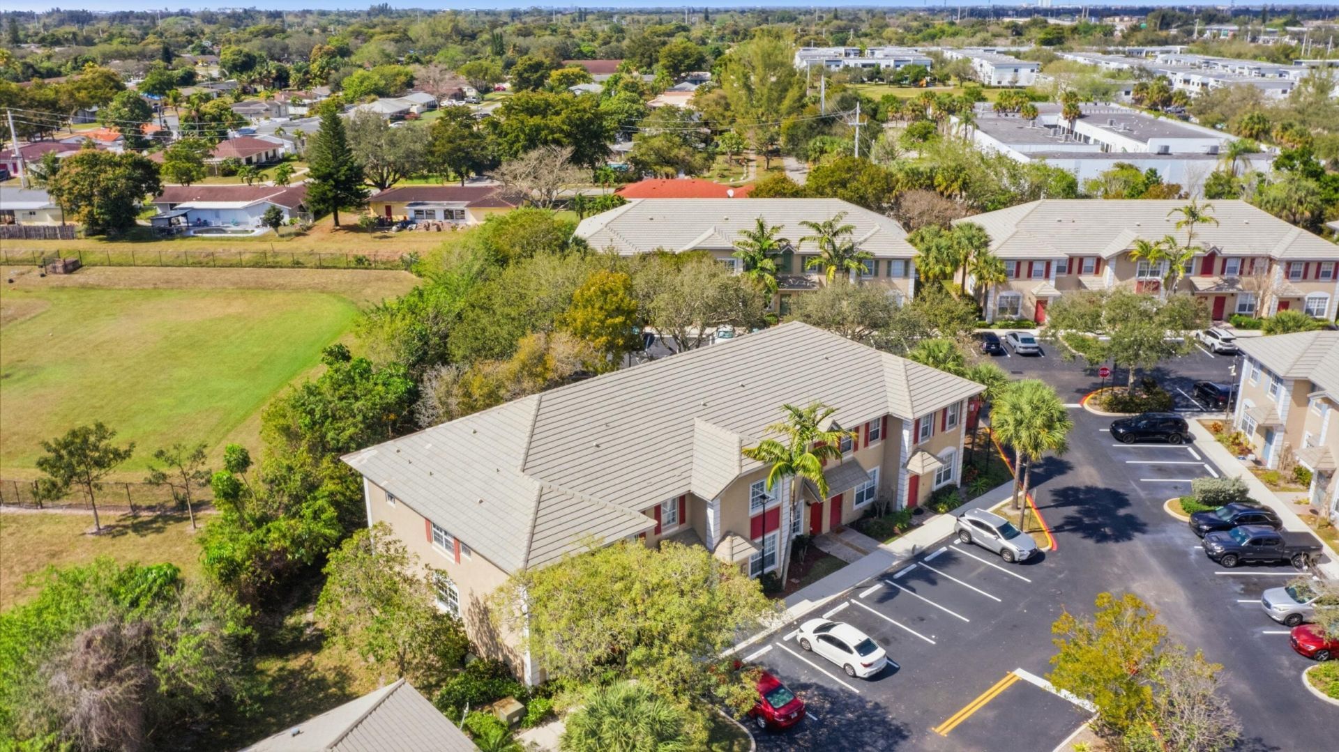 687 NW 42nd Avenue, Plantation, FL 33317 Photo