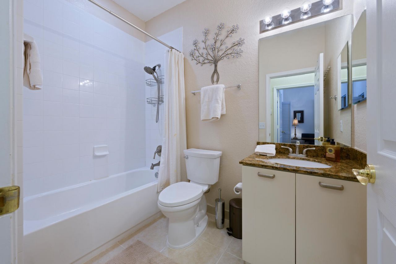 40 SE Sedona Circle, Unit 103, Stuart, FL 34994 Photo