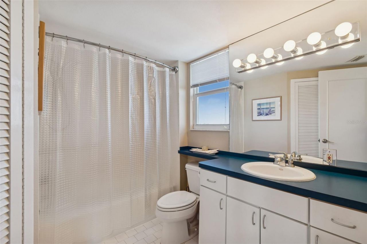 700 Beach Drive Ne, Unit 701, Saint Petersburg, FL 33701 Photo