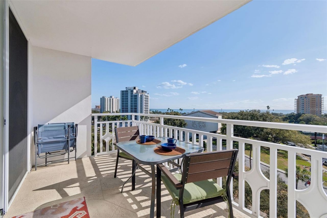 700 Beach Drive Ne, Unit 701, Saint Petersburg, FL 33701 Photo