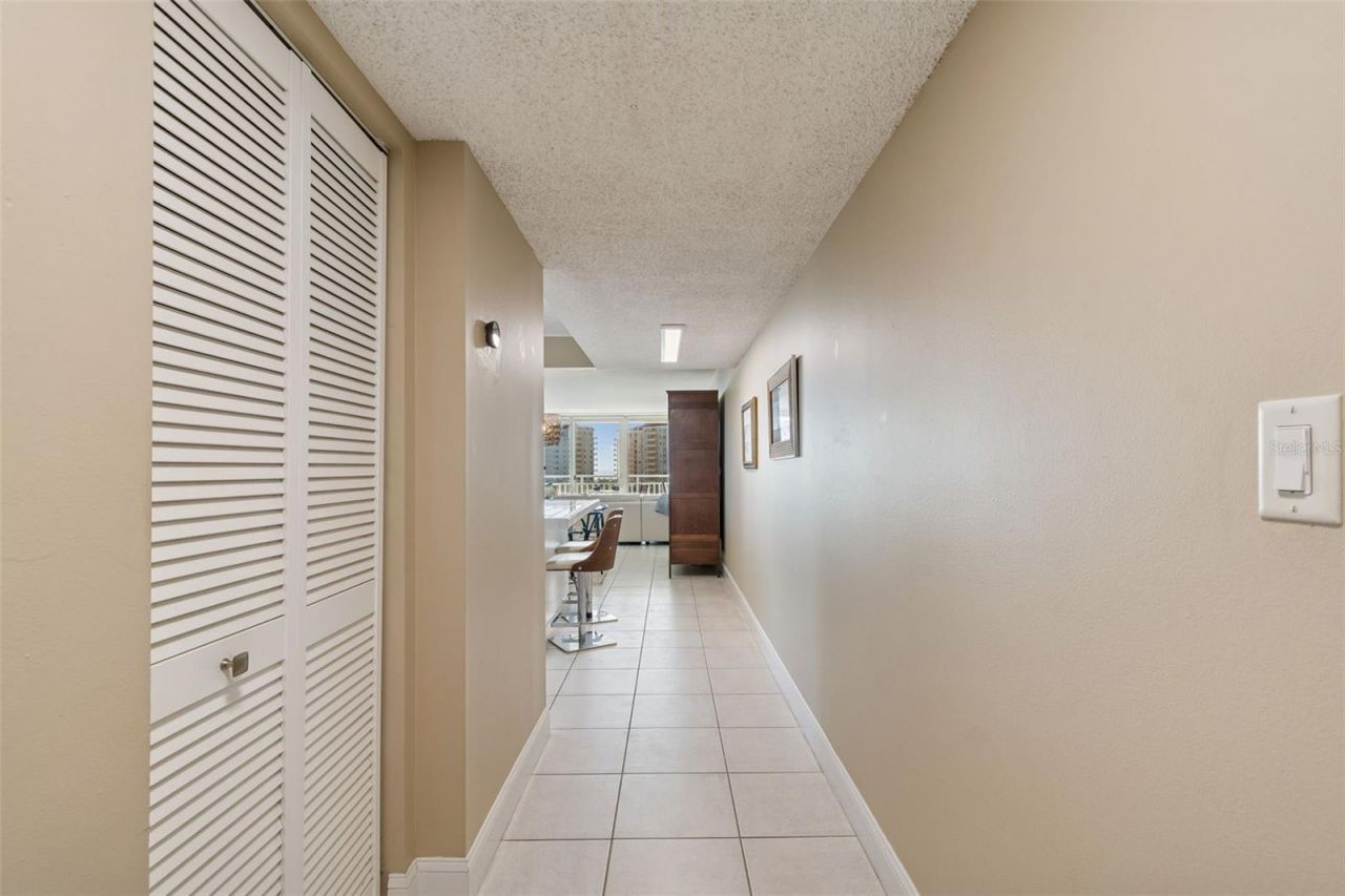 700 Beach Drive Ne, Unit 701, Saint Petersburg, FL 33701 Photo