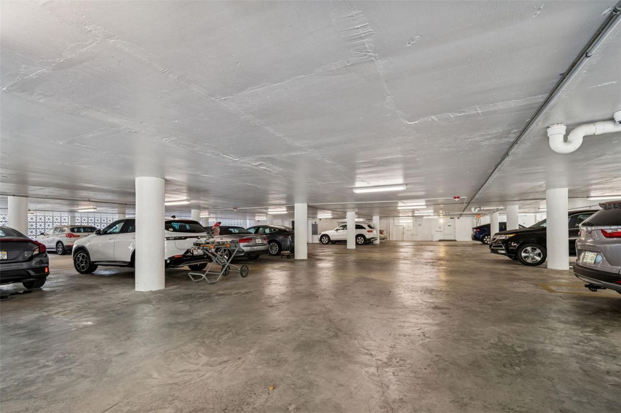 700 Beach Drive Ne, Unit 701, Saint Petersburg, FL 33701 Photo