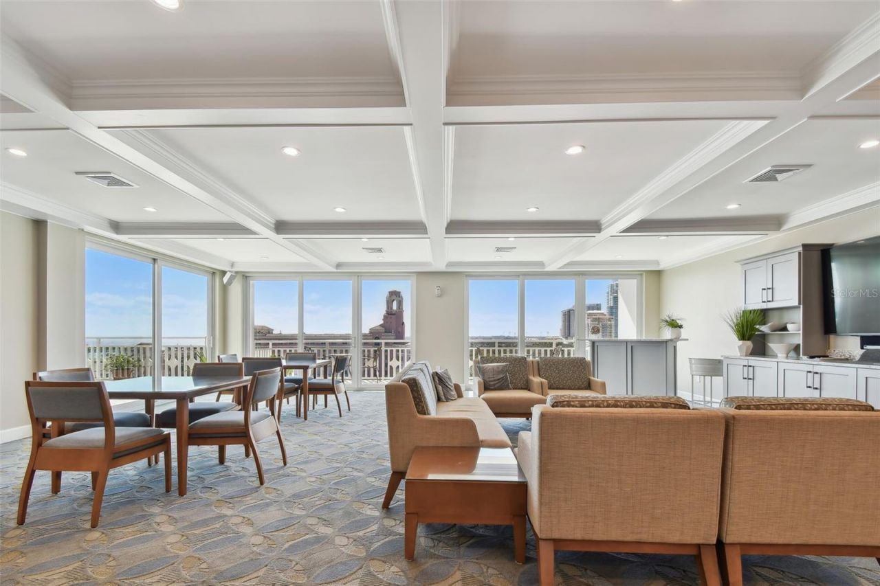 700 Beach Drive Ne, Unit 701, Saint Petersburg, FL 33701 Photo