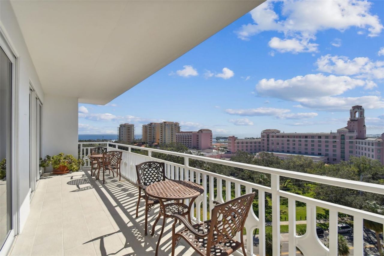 700 Beach Drive Ne, Unit 701, Saint Petersburg, FL 33701 Photo